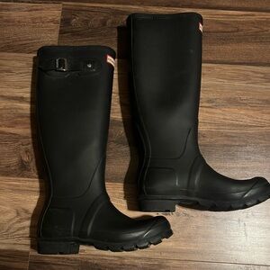 Hunter Classic Black Rain Boots